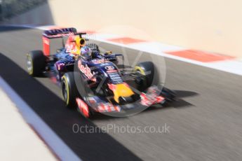 World © Octane Photographic Ltd. Infiniti Red Bull Racing RB11 – Daniel Ricciardo. Friday 27th November 2015, F1 Abu Dhabi Grand Prix, Practice 1, Yas Marina. Digital Ref: 1477CB7D1747