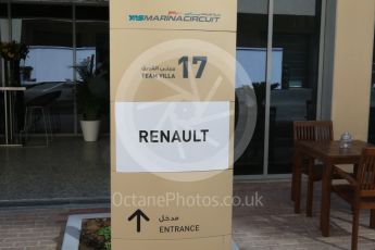 World © Octane Photographic Ltd. Renault. Friday 27th November 2015, F1 Abu Dhabi Grand Prix, Practice 1, Yas Marina. Digital Ref: 1477CB7D1766