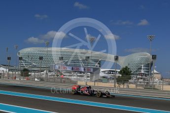 World © Octane Photographic Ltd. Scuderia Toro Rosso STR10 – Max Verstappen. Friday 27th November 2015, F1 Abu Dhabi Grand Prix, Practice 1, Yas Marina. Digital Ref: 1477LB1D6114
