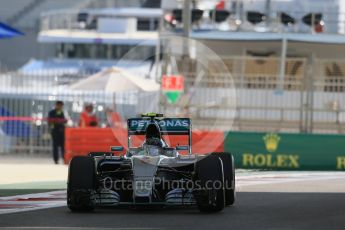World © Octane Photographic Ltd. Mercedes AMG Petronas F1 W06 Hybrid – Nico Rosberg. Friday 27th November 2015, F1 Abu Dhabi Grand Prix, Practice 1, Yas Marina. Digital Ref: 1477LB1D6747