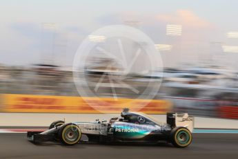 World © Octane Photographic Ltd. Mercedes AMG Petronas F1 W06 Hybrid – Lewis Hamilton. Friday 27th November 2015, F1 Abu Dhabi Grand Prix, Practice 2, Yas Marina. Digital Ref: 1478CB7D1881