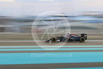 World © Octane Photographic Ltd. McLaren Honda MP4/30 – Fernando Alonso. Friday 27th November 2015, F1 Abu Dhabi Grand Prix, Practice 2, Yas Marina. Digital Ref: 1478CB7D1940