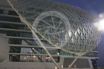 World © Octane Photographic Ltd. The Viceroy Hotel. Friday 27th November 2015, F1 Abu Dhabi Grand Prix, Practice 2, Yas Marina. Digital Ref: 1478CB7D2258