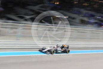 World © Octane Photographic Ltd. Sahara Force India VJM08B – Nico Hulkenberg. Friday 27th November 2015, F1 Abu Dhabi Grand Prix, Practice 2, Yas Marina. Digital Ref: 1478CB7D2451