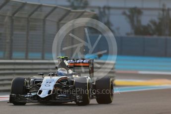 1478CB7D1799World © Octane Photographic Ltd. Sahara Force India VJM08B – Sergio Perez. Friday 27th November 2015, F1 Abu Dhabi Grand Prix, Practice 2, Yas Marina. Digital Ref: 1478LB1D6948