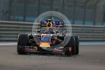 World © Octane Photographic Ltd. Infiniti Red Bull Racing RB11 – Daniil Kvyat. Friday 27th November 2015, F1 Abu Dhabi Grand Prix, Practice 2, Yas Marina. Digital Ref: 1478LB1D7079