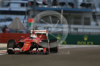 World © Octane Photographic Ltd. Scuderia Ferrari SF15-T– Sebastian Vettel. Friday 27th November 2015, F1 Abu Dhabi Grand Prix, Practice 2, Yas Marina. Digital Ref: 1478LB1D7304