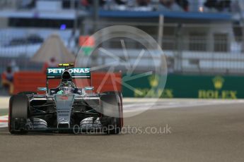 World © Octane Photographic Ltd. Mercedes AMG Petronas F1 W06 Hybrid – Nico Rosberg. Friday 27th November 2015, F1 Abu Dhabi Grand Prix, Practice 2, Yas Marina. Digital Ref: 1478LB1D7363