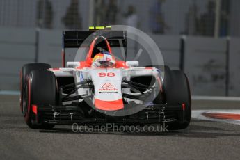 World © Octane Photographic Ltd. Manor Marussia F1 Team MR03B – Roberto Merhi. Friday 27th November 2015, F1 Abu Dhabi Grand Prix, Practice 2, Yas Marina. Digital Ref: 1478LB1D7432