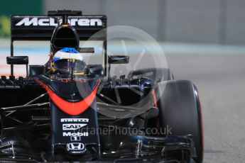 World © Octane Photographic Ltd. McLaren Honda MP4/30 – Fernando Alonso. Friday 27th November 2015, F1 Abu Dhabi Grand Prix, Practice 2, Yas Marina. Digital Ref: 1478LB1D7590