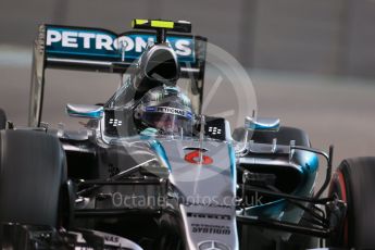 World © Octane Photographic Ltd. Mercedes AMG Petronas F1 W06 Hybrid – Nico Rosberg. Friday 27th November 2015, F1 Abu Dhabi Grand Prix, Practice 2, Yas Marina. Digital Ref: 1478LB1D7912