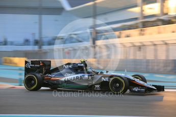 World © Octane Photographic Ltd. Sahara Force India VJM08B – Sergio Perez. Friday 27th November 2015, F1 Abu Dhabi Grand Prix, Practice 2, Yas Marina. Digital Ref: 1478LB5D4025