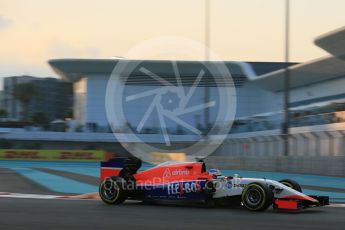 World © Octane Photographic Ltd. Manor Marussia F1 Team MR03B – Roberto Merhi. Friday 27th November 2015, F1 Abu Dhabi Grand Prix, Practice 2, Yas Marina. Digital Ref: 1478LB5D4059