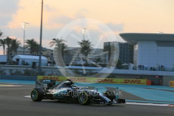 World © Octane Photographic Ltd. Mercedes AMG Petronas F1 W06 Hybrid – Lewis Hamilton. Friday 27th November 2015, F1 Abu Dhabi Grand Prix, Practice 2, Yas Marina. Digital Ref: 1478LB5D4120
