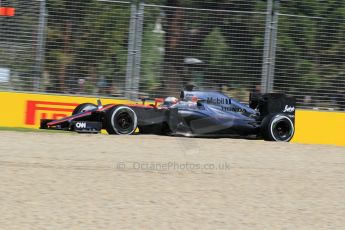 World © Octane Photographic Ltd. McLaren Honda MP4/30 – Kevin Magnussen. Friday 13th March 2015, F1 Australian GP Practice 1, Melbourne, Albert Park, Australia. Digital Ref: 1200LW1L5661