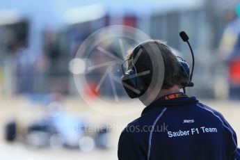 World © Octane Photographic Ltd. Sauber F1 Team C34-Ferrari – Pit crew waiting for Felipe Nasr. Saturday 22nd August 2015, F1 Belgian GP Practice 3, Spa-Francorchamps, Belgium. Digital Ref: 1376LB1D0033