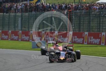 World © Octane Photographic Ltd. Scuderia Toro Rosso STR10 – Max Verstappen and Scuderia Ferrari SF15-T – Kimi Raikkonen. . Sunday 23rd August 2015, F1 Belgian GP Race, Spa-Francorchamps, Belgium. Digital Ref: 1389LB1D2132