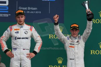 World © Octane Photographic Ltd. Saturday 4th July 2015. Rapax – Sergey Sirotkin and ART Grand Prix – Stoffel Vandoorne. GP2 Feature Race – Silverstone, UK. Digital Ref. : 1336LB1D5778