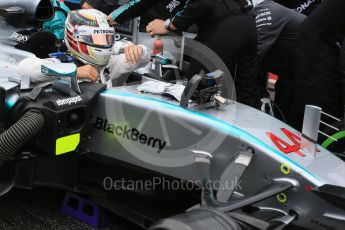 World © Octane Photographic Ltd. Mercedes AMG Petronas F1 W06 Hybrid – Lewis Hamilton. Sunday 25th October 2015, F1 USA Grand Prix Race - Grid., Austin, Texas - Circuit of the Americas (COTA). Digital Ref: 1465LB1D1576