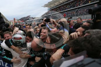 World © Octane Photographic Ltd. Mercedes AMG Petronas F1 W06 Hybrid – Lewis Hamilton. Sunday 25th October 2015, F1 USA Grand Prix Race - Parc Ferme, Austin, Texas - Circuit of the Americas (COTA). Digital Ref: 1467LB5D3682