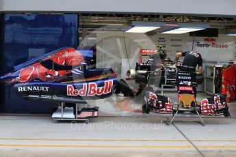 World © Octane Photographic Ltd. Scuderia Toro Rosso STR10 – Carlos Sainz Jnr. Friday 23rd October 2015, F1 USA Grand Prix Pit lane , Austin, Texas - Circuit of the Americas (COTA). Digital Ref: 1459LB1D8648