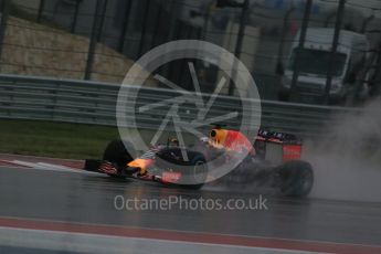 World © Octane Photographic Ltd. Infiniti Red Bull Racing RB11 – Daniel Ricciardo. Sunday 25th October 2015, F1 USA Grand Prix Qualifying, Austin, Texas - Circuit of the Americas (COTA). Digital Ref: 1464LB1D0990