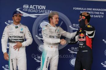 World © Octane Photographic Ltd. Mercedes AMG Petronas F1 W06 Hybrid – Nico Rosberg, followed by team mate Lewis Hamilton and  Infiniti Red Bull Racing RB11 – Daniel Ricciardo. Sunday 25th October 2015, F1 USA Grand Prix Qualifying, Austin, Texas - Circuit of the Americas (COTA). Digital Ref: 1464LB1D1307