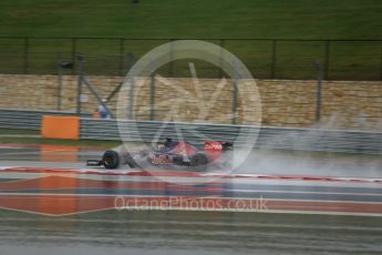 World © Octane Photographic Ltd. Scuderia Toro Rosso STR10 – Max Verstappen. Sunday 25th October 2015, F1 USA Grand Prix Qualifying, Austin, Texas - Circuit of the Americas (COTA). Digital Ref: 1464LB5D3273