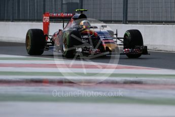 World © Octane Photographic Ltd. Scuderia Toro Rosso STR10 – Carlos Sainz Jnr. Saturday 5th September 2015, F1 Italian GP Practice 3, Monza, Italy. Digital Ref: 1411LB1D0781