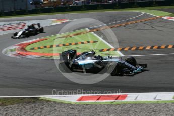 World © Octane Photographic Ltd. Mercedes AMG Petronas F1 W06 Hybrid – Nico Rosberg. Sunday 6th September 2015, F1 Italian GP Race, Monza, Italy. Digital Ref: 1419LB1D2796