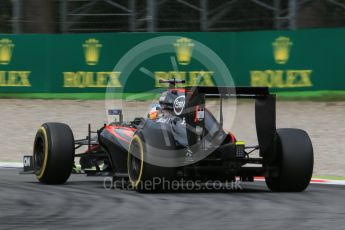 World © Octane Photographic Ltd. McLaren Honda MP4/30 – Fernando Alonso. Friday 4th September 2015, F1 Italian GP Practice 2, Monza, Italy. Digital Ref: 1407LB1D9844