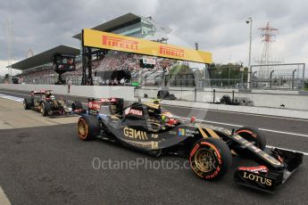 World © Octane Photographic Ltd. Lotus F1 Team E23 Hybrid – Pastor Maldonado and Romain Grosjean. Saturday 26th September 2015, F1 Japanese Grand Prix, Practice 3, Suzuka. Digital Ref: