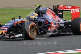 World © Octane Photographic Ltd. Scuderia Toro Rosso STR10 – Carlos Sainz Jnr. Saturday 26th September 2015, F1 Japanese Grand Prix, Qualifying, Suzuka. Digital Ref: