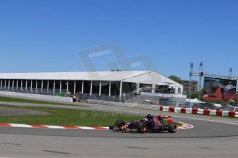 World © Octane Photographic Ltd. Scuderia Toro Rosso STR10 – Carlos Sainz Jnr. Saturday 6th June 2015, F1 Canadian GP Qualifying, Circuit Gilles Villeneuve, Montreal, Canada. Digital Ref: 1296CB7D1019