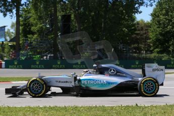 World © Octane Photographic Ltd. Mercedes AMG Petronas F1 W06 Hybrid – Lewis Hamilton. Saturday 6th June 2015, F1 Canadian GP Qualifying, Circuit Gilles Villeneuve, Montreal, Canada. Digital Ref: 1296LB1D1720