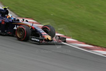 World © Octane Photographic Ltd. Scuderia Toro Rosso STR10 – Carlos Sainz Jnr. Sunday 7th June 2015, F1 Canadian GP Race, Circuit Gilles Villeneuve, Montreal, Canada. Digital Ref: 1299LB1D3917