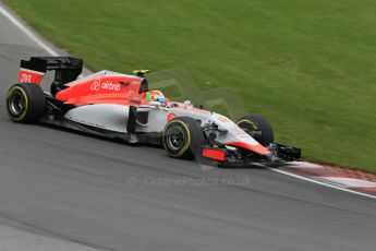 World © Octane Photographic Ltd. Manor Marussia F1 Team MR03B – Roberto Merhi. Sunday 7th June 2015, F1 Canadian GP Race, Circuit Gilles Villeneuve, Montreal, Canada. Digital Ref: 1299LB1D3925