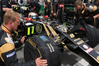 World © Octane Photographic Ltd. Lotus F1 Team E23 Hybrid – Romain Grosjean. Sunday 7th June 2015, F1 Canadian GP Race grid, Circuit Gilles Villeneuve, Montreal, Canada. Digital Ref: 1298LB1D3412