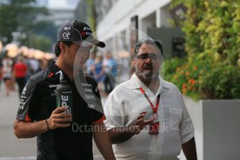 World © Octane Photographic Ltd. McLaren Honda MP4/30 - Jenson Button. Sunday 20th September 2015, F1 Singapore Grand Prix Drivers Parade, Marina Bay. Digital Ref: 1435LB1D8446