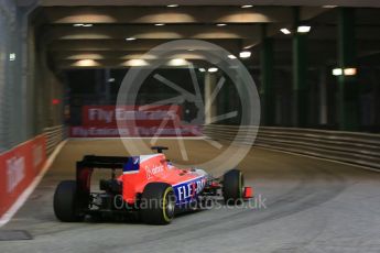World © Octane Photographic Ltd. Manor Marussia F1 Team MR03B – William Stevens. Friday 18th September 2015, F1 Singapore Grand Prix Practice 1, Marina Bay. Digital Ref:
