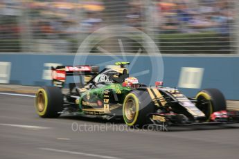 World © Octane Photographic Ltd. Lotus F1 Team E23 Hybrid – Pastor Maldonado. Friday 18th September 2015, F1 Singapore Grand Prix Practice 1, Marina Bay. Digital Ref: