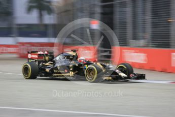 World © Octane Photographic Ltd. Lotus F1 Team E23 Hybrid – Romain Grosjean. Friday 18th September 2015, F1 Singapore Grand Prix Practice 1, Marina Bay. Digital Ref: