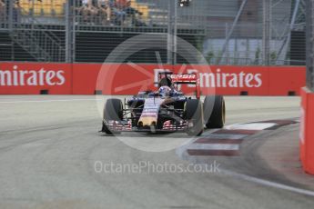 World © Octane Photographic Ltd. Scuderia Toro Rosso STR10 – Max Verstappen. Friday 18th September 2015, F1 Singapore Grand Prix Practice 1, Marina Bay. Digital Ref:
