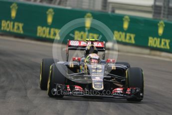 World © Octane Photographic Ltd. Lotus F1 Team E23 Hybrid – Pastor Maldonado. Friday 18th September 2015, F1 Singapore Grand Prix Practice 1, Marina Bay. Digital Ref: