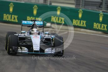 World © Octane Photographic Ltd. Mercedes AMG Petronas F1 W06 Hybrid – Lewis Hamilton. Friday 18th September 2015, F1 Singapore Grand Prix Practice 1, Marina Bay. Digital Ref: