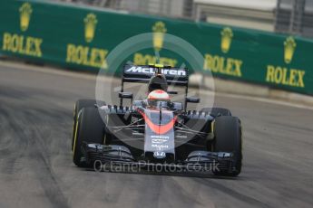 World © Octane Photographic Ltd. McLaren Honda MP4/30 - Jenson Button. Friday 18th September 2015, F1 Singapore Grand Prix Practice 1, Marina Bay. Digital Ref: