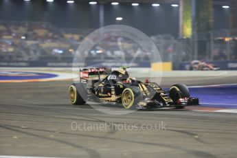 World © Octane Photographic Ltd. Lotus F1 Team E23 Hybrid – Pastor Maldonado. Friday 18th September 2015, F1 Singapore Grand Prix Practice 2, Marina Bay. Digital Ref: 1429CB5D0269