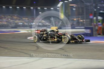 World © Octane Photographic Ltd. Lotus F1 Team E23 Hybrid – Romain Grosjean. Friday 18th September 2015, F1 Singapore Grand Prix Practice 2, Marina Bay. Digital Ref: 1429CB5D0281