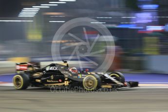 World © Octane Photographic Ltd. Lotus F1 Team E23 Hybrid – Romain Grosjean. Friday 18th September 2015, F1 Singapore Grand Prix Practice 2, Marina Bay. Digital Ref: 1429CB5D0336