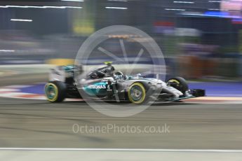 World © Octane Photographic Ltd. Mercedes AMG Petronas F1 W06 Hybrid – Nico Rosberg. Friday 18th September 2015, F1 Singapore Grand Prix Practice 2, Marina Bay. Digital Ref: 1429CB5D0366
